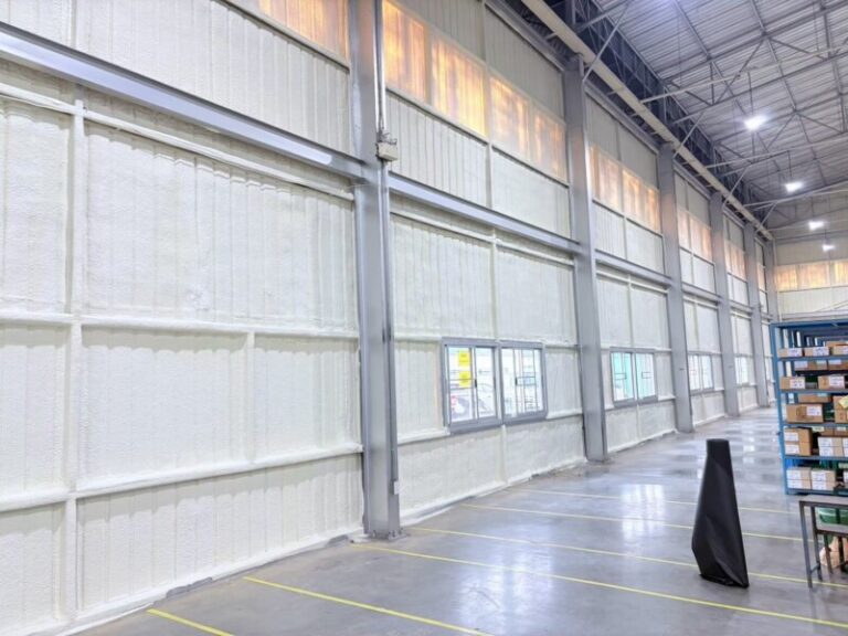 พ่นพียูโฟมบ้านบึง